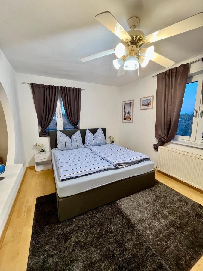 Traum Apartment Mit Pool+Balkon Wien Ngoại thất bức ảnh