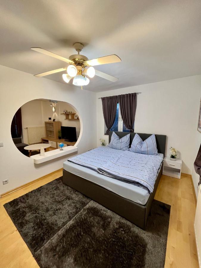 Traum Apartment Mit Pool+Balkon Wien Ngoại thất bức ảnh